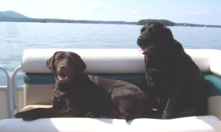 JR & Jessie chill'n on the boat